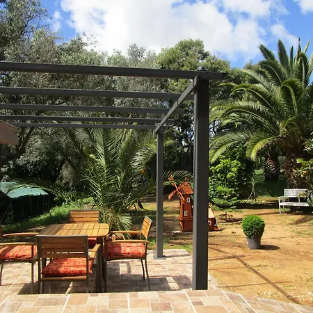 Mit Terrasse Und Gemeinschaftspool Tatil Evi Alto da Cerca