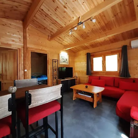 Дом отдыха Mit Terrasse Und Gemeinschaftspool